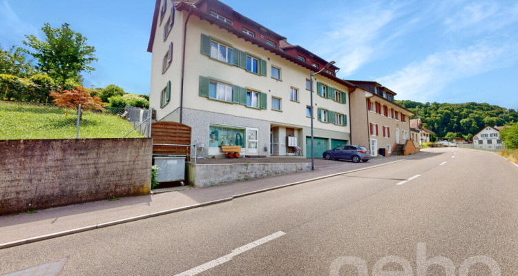 Attraktive 4-Zimmer-Wohnung mit Balkon in der Nähe des Dorfplatzes image 10