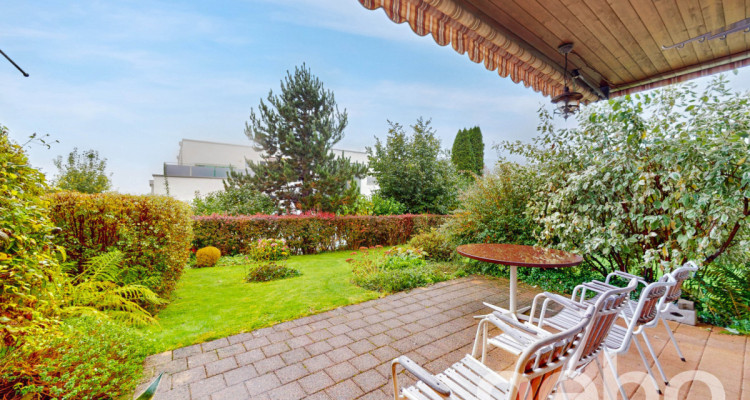 5-Zimmer Reiheneckhaus mit grossem Garten image 10