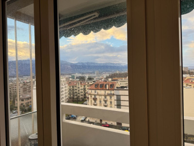 Magnifique 1.5 pièces rénové avec balcon à St-Jean, Genève image 2