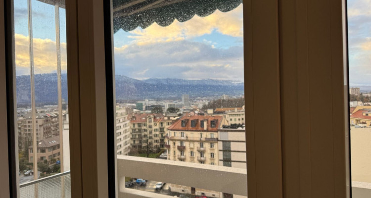 Magnifique 1.5 pièces rénové avec balcon à St-Jean, Genève image 2