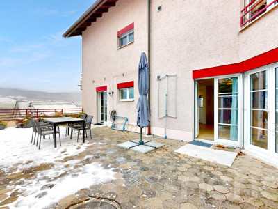 Superbe appartement de 4.5p entièrement rénové avec grande terrasse! image 5