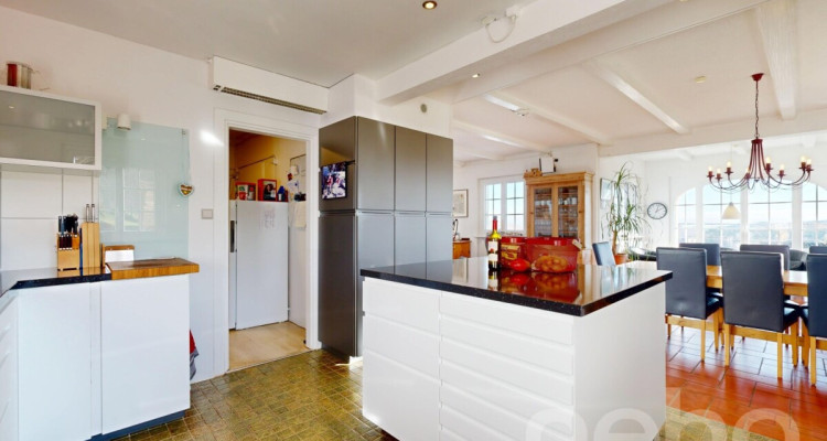 Grande propriété avec vue panoramique et cadre naturel exceptionnel image 9