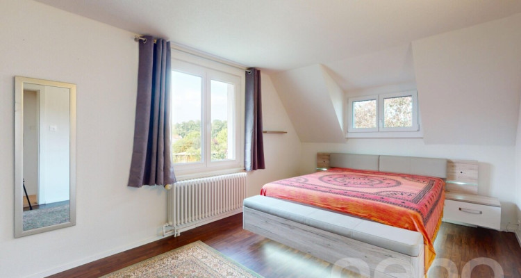 Einfamilienhaus 8Zi. mit separater Einliegerwohnung und Baulandreserve image 8