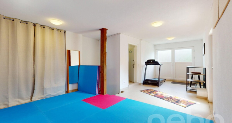 Einfamilienhaus 8Zi. mit separater Einliegerwohnung und Baulandreserve image 9