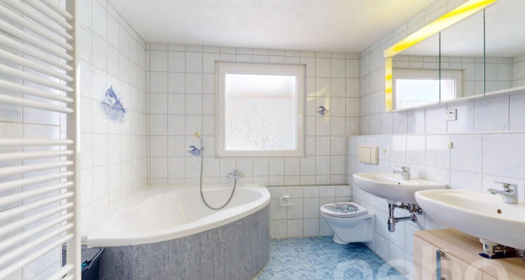 Einfamilienhaus 8Zi. mit separater Einliegerwohnung und Baulandreserve image 10