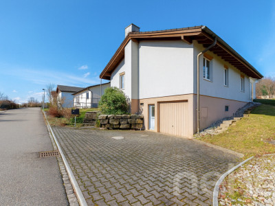 Charmantes Einfamilienhaus mit grossem Garten, Wintergarten und Teich image 3