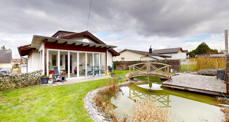 Charmantes Einfamilienhaus mit grossem Garten, Wintergarten und Teich image 11