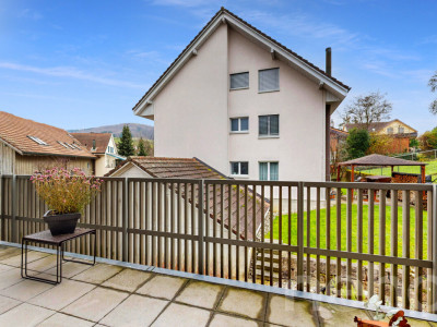 Moderne und grosszügige 4.5-Zimmerwohnung mit Schwedenofen image 12