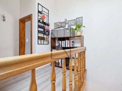 5-room duplex in historic downtown building image 9