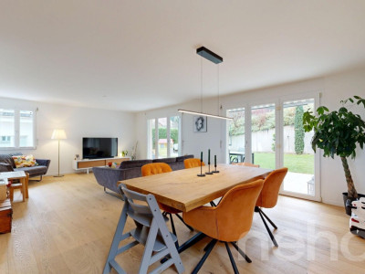 Modernes Einfamilienhaus mit gepflegtem Garten und hochwertigem Ausbau image 3