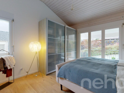 Modernes Einfamilienhaus mit gepflegtem Garten und hochwertigem Ausbau image 7