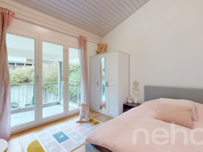 Modernes Einfamilienhaus mit gepflegtem Garten und hochwertigem Ausbau image 8