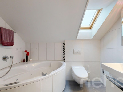 Modernes Einfamilienhaus mit gepflegtem Garten und hochwertigem Ausbau image 10