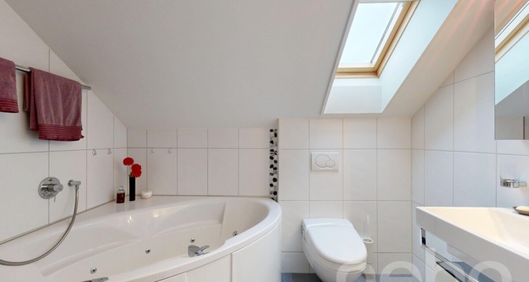 Modernes Einfamilienhaus mit gepflegtem Garten und hochwertigem Ausbau image 10