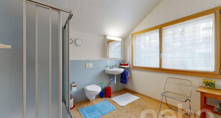 Freistehendes Haus, familienfreundliche und ruhige Lage image 8