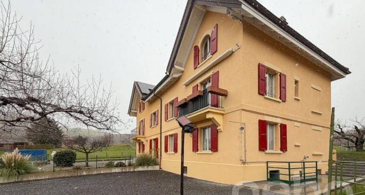 Exclusif: Maison mitoyenne avec deux logements image 1