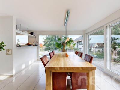 Grosszügiges Einfamilienhaus mit Gartenidylle und Seesicht image 5