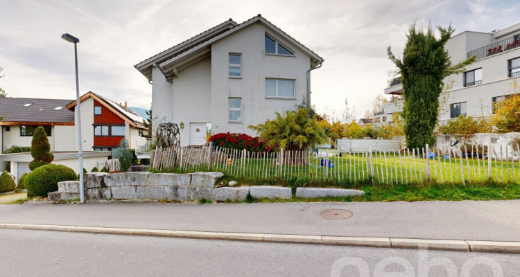 Grosszügiges Einfamilienhaus mit Gartenidylle und Seesicht image 12