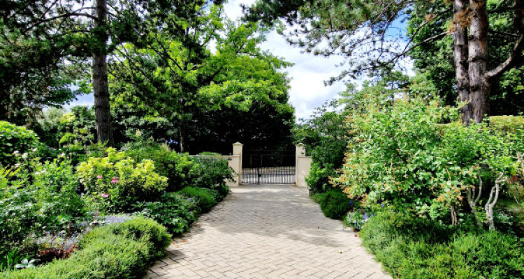 Fabuleux appartement en terrasse et jardin, piscine, fitness et tennis  image 7