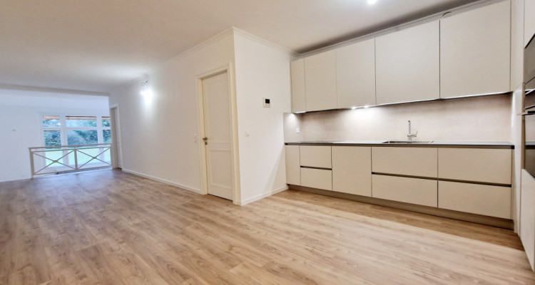 Fabuleux appartement en terrasse et jardin, piscine, fitness et tennis  image 4