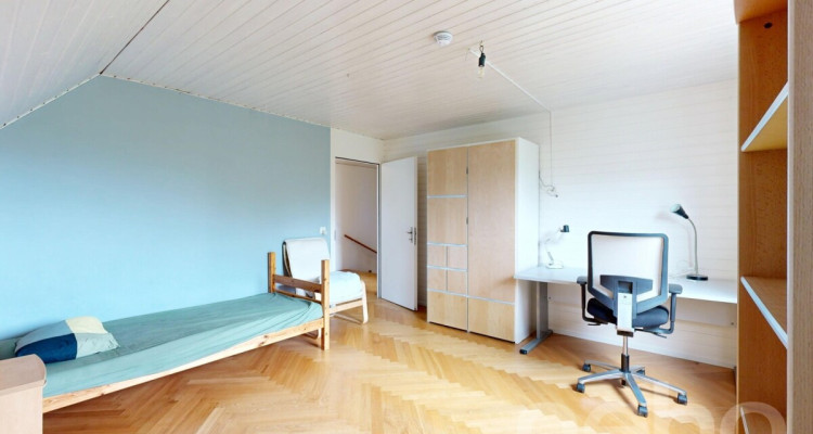 Freistehendes Wohnparadies mit Naturpool in ruhiger Lage image 8