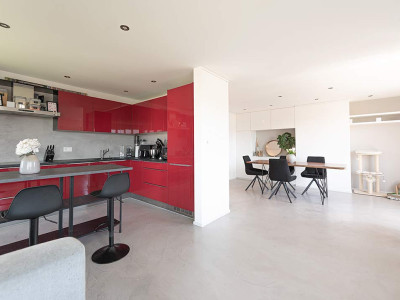 Déambulation facile avec cet appartement de 5 pièces image 1