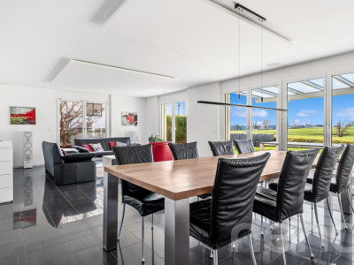 Modernes Einfamilienhaus mit Weitsicht und privatem Schwimmbad image 3