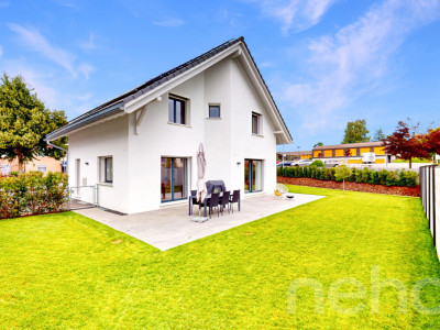 VILLA CONTEMPORAINE AUX FINITIONS SOIGNÉES DANS UN CADRE FAMILIAL image 1