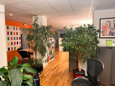 Bureau/poste de travail en sous-location au cœur de Genève  image 5