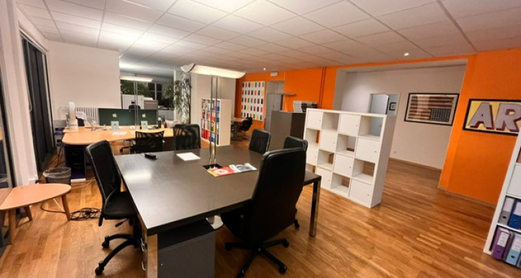 Bureau/poste de travail en sous-location au cœur de Genève  image 2