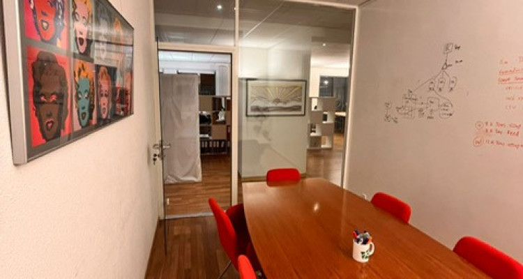 Bureau/poste de travail en sous-location au cœur de Genève  image 4