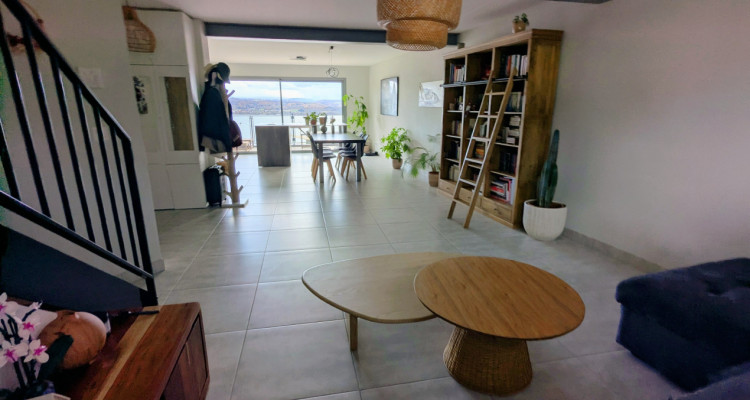 Duplex dexception avec vue imprenable sur le lac de Morat et les Alpes image 6