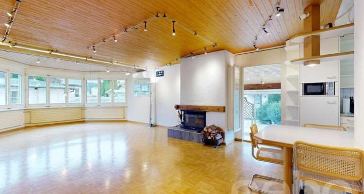 Charmantes 4.5 Zimmer Einfamilienhaus mit grossem Garten inkl. Teich image 3