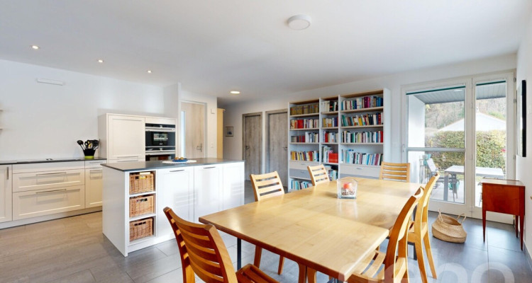 Magnifique maison au bord du lac à Portalban image 8