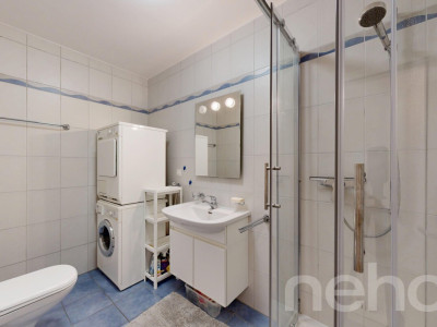 Rez-de-jardin d?exception avec piscine chauffée et vue lac?Alpes image 11