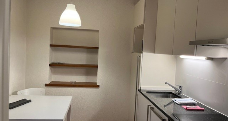 Bel appartement meublé de 3 pièces à Carouge (Genève) image 4
