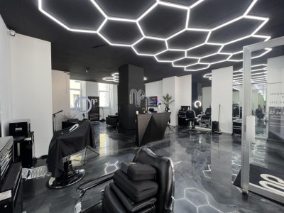 Immeuble de caractère en plein centre-ville image 4