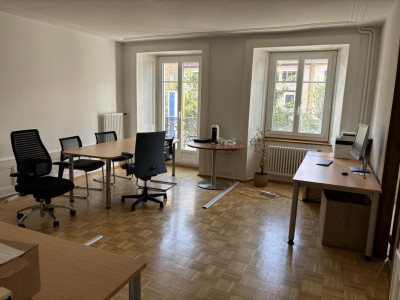 Immeuble de caractère en plein centre-ville image 9