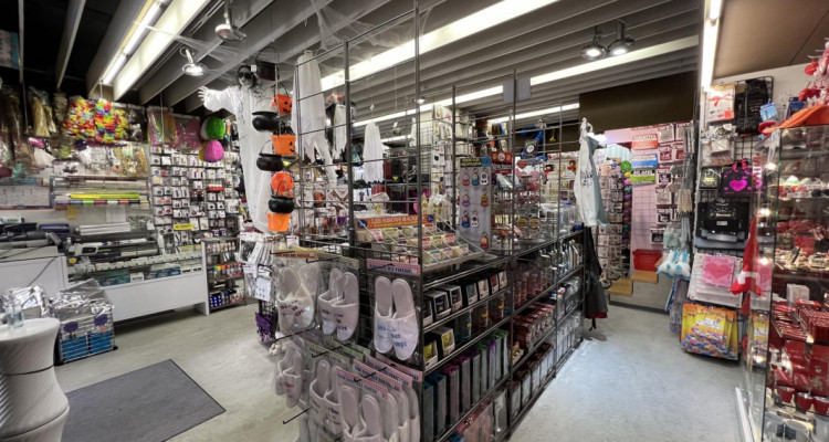 Immeuble de caractère en plein centre-ville image 5