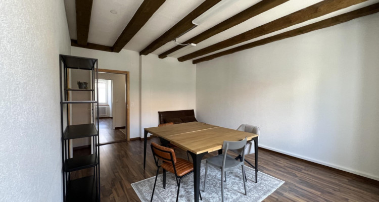 Immeuble de caractère en plein centre-ville image 6