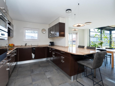 Résidence multifamiliale contemporaine au sein dun quartier verdoyant et tranquille image 5