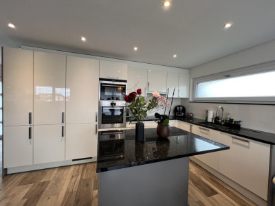 Résidence multifamiliale contemporaine au sein dun quartier verdoyant et tranquille image 8