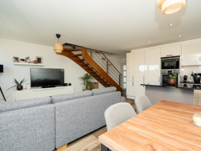 Résidence multifamiliale contemporaine au sein dun quartier verdoyant et tranquille image 9