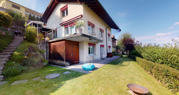 5.5 Zimmer Einfamilienhaus mit schönem Garten und herrlicher Aussicht image 1