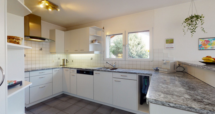 5.5 Zimmer Einfamilienhaus mit schönem Garten und herrlicher Aussicht image 5