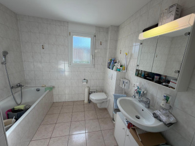 Appartement en viager occupé sans rente ? Spacieux 4.5 pièces avec terrasse, jardin, garage et cave ? Fully (VS) image 9