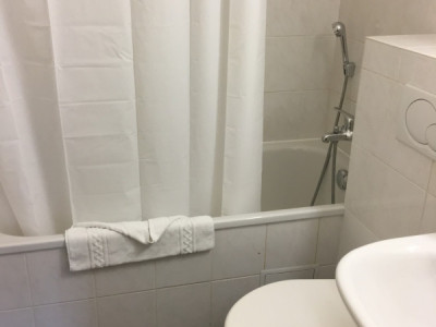 STUDIO centre-ville proche gare Cornavin image 5