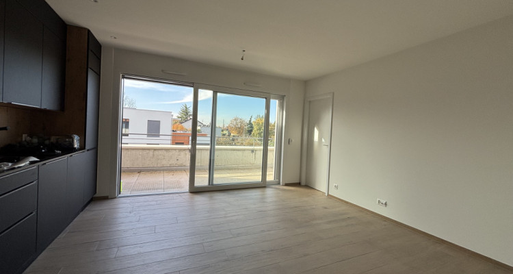 ✨ NOUVEAUTÉ ! APPARTEMENT ATTIQUE 2 PIÈCES – CORSIER (GE) ✨  image 5