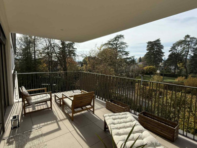 URGENCE – REPRISE DE BAIL : MAGNIFIQUE 3 PIÈCES ATTIQUE À VESSY (GENÈVE) image 1