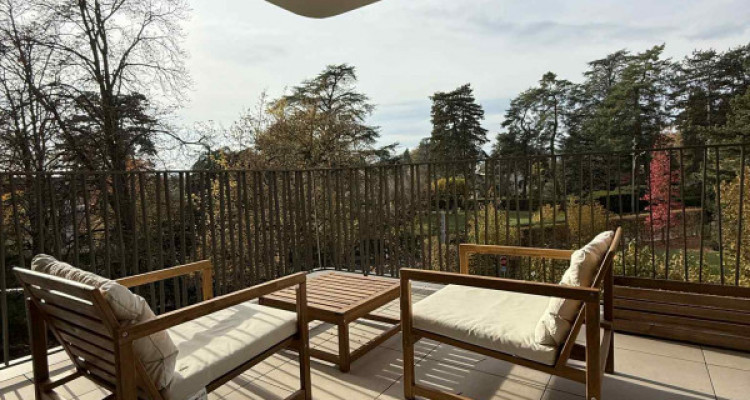 URGENCE – REPRISE DE BAIL : MAGNIFIQUE 3 PIÈCES ATTIQUE À VESSY (GENÈVE) image 8